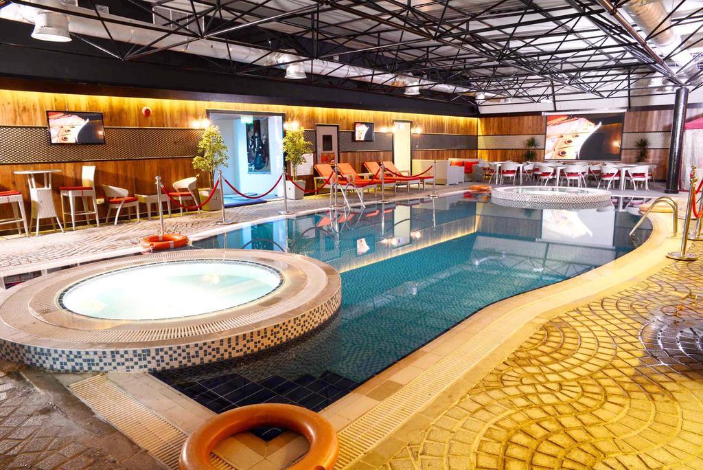 sun&sands hotel Dubai Exterior foto